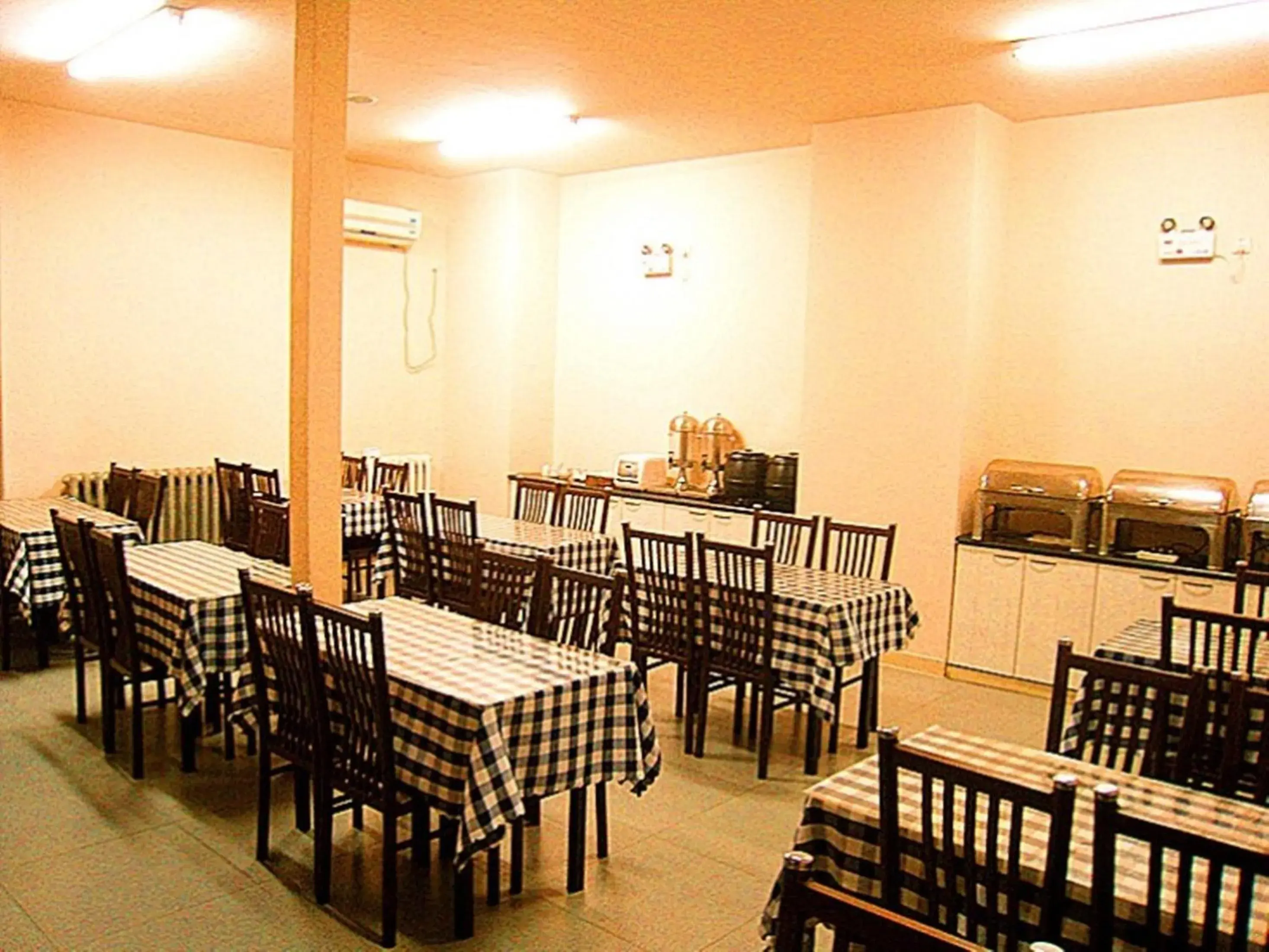 Restaurant/places to eat in GreenTree Inn HeBei QinHuangDao ChangLi County MinSheng Road Walking Street Express Hotel Restaurant/places to eat in GreenTree Inn HeBei QinHuangDao ChangLi County MinSheng Road Walking Street Express Hotel