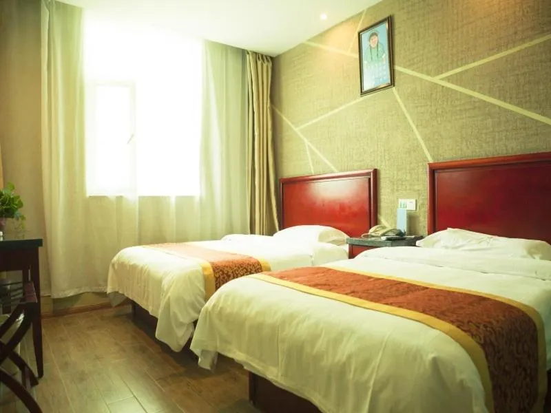 Bed in GreenTree Inn Shanxi Taiyuan Guomao Business Hotel