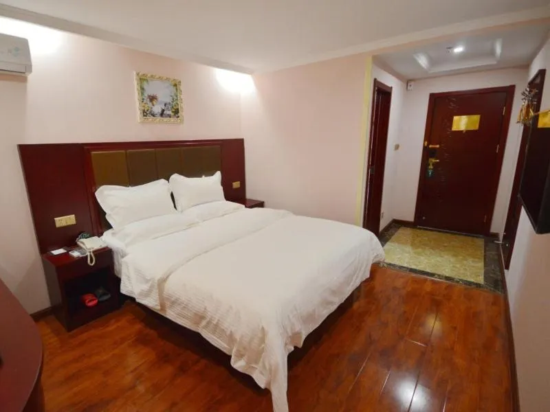Bed in GreenTree Inn Shanxi Taiyuan Jianshe S) Road Inner Ring Express Hotel