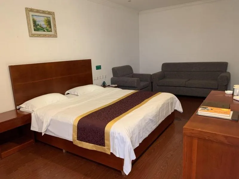 GreenTree Inn Shanxi Taiyuan Tongluo Bay Business Hotel