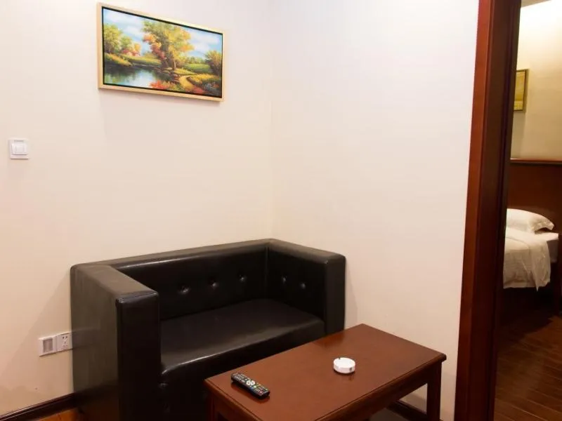 Bed in GreenTree Inn HeNan XinXiang LaoDong S) Street ZangYing Bridge Business Hotel