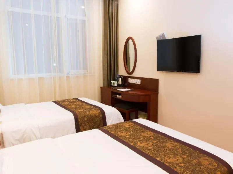 Bed in GreenTree Inn HeNan XinXiang LaoDong S) Street ZangYing Bridge Business Hotel