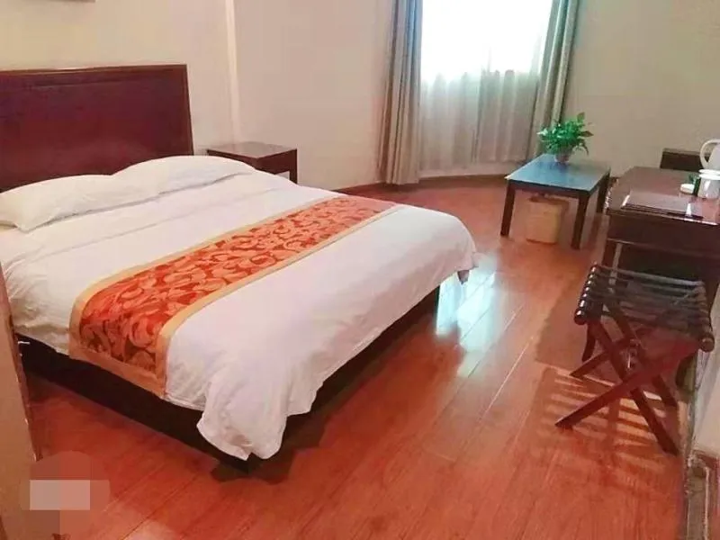 Bed in GreenTree Inn Shandong Jining Zoucheng South Yishan Road Experimental Middle School Express Hotel