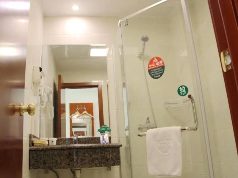 GreenTree Inn ShanDong JiNing ZouCheng ChangPingShan Road ChangPing Garden Express Hotel