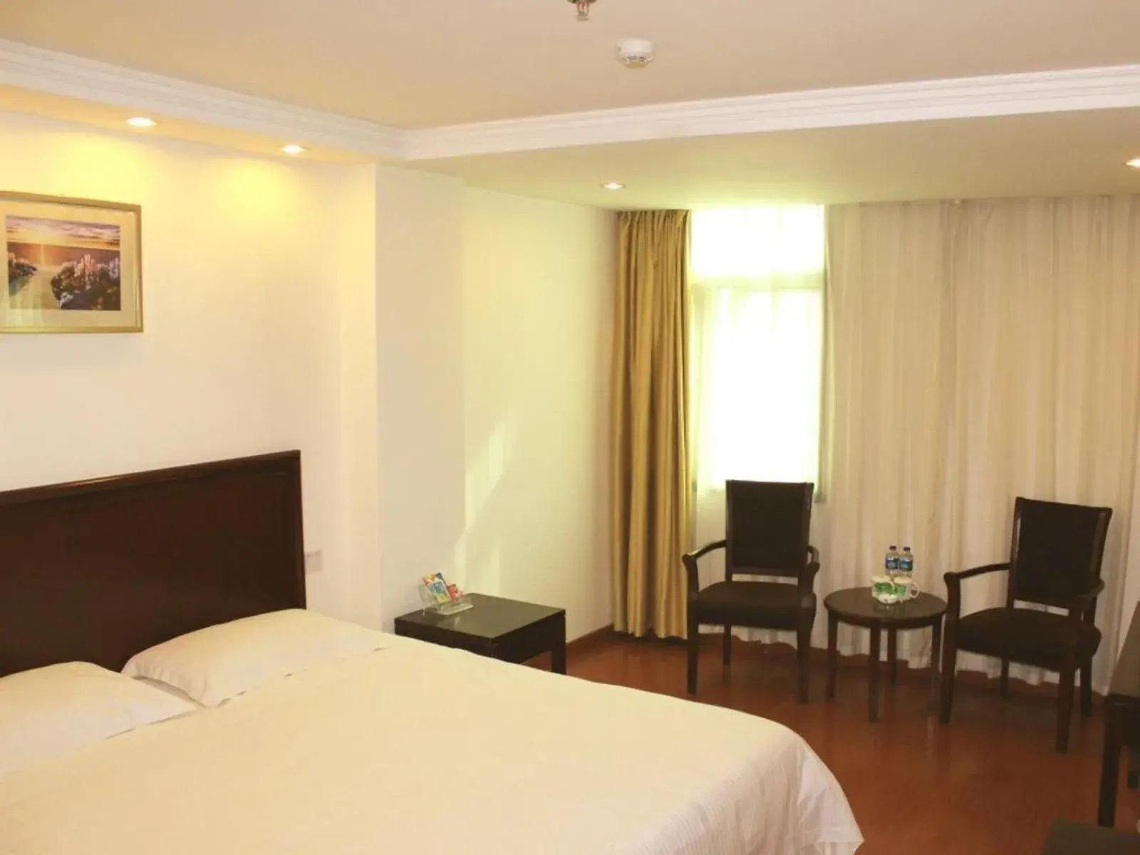 Bed in GreenTree Inn Anhui Huainan Liulizhan Express Hotel Bed in GreenTree Inn Anhui Huainan Liulizhan Express Hotel