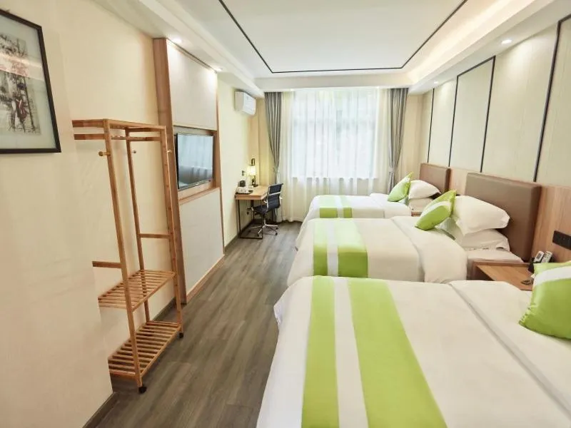 Bed in GreenTree Inn Huangshan TangKou Beauty Spot South Gate Transfer Center Business Hotel