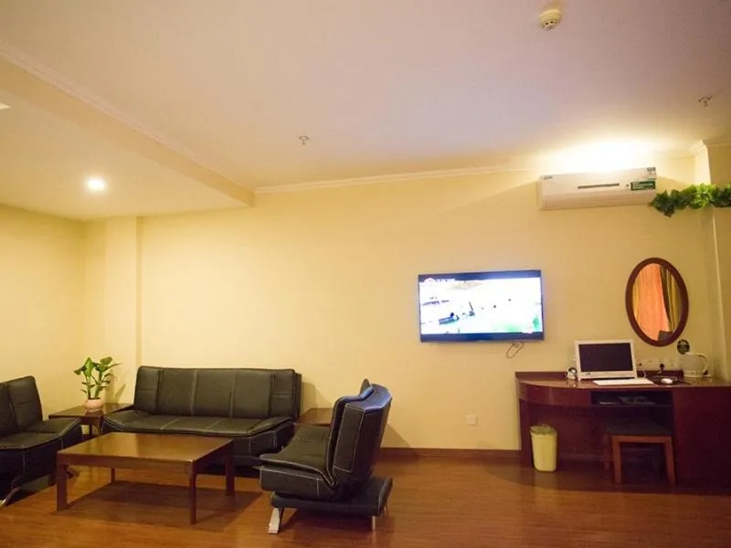 GreenTree Inn ShanDong ZaoZhuang TengZhou FuQian Road LongQuan Square Business Hotel