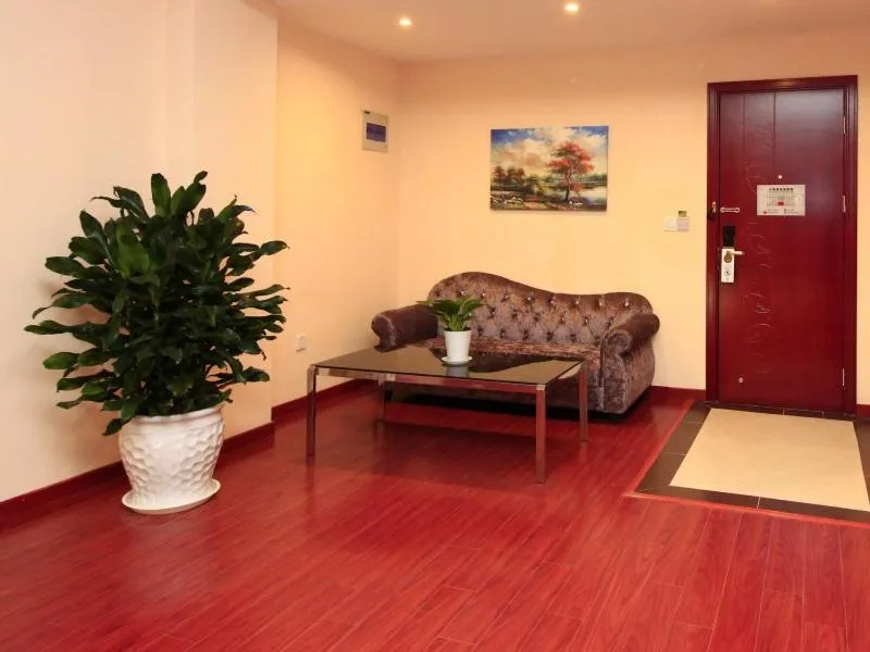 GreenTree Inn ShanDong RiZhao JuXian YinXing Avenue Middle ShanDong Road Business Hotel