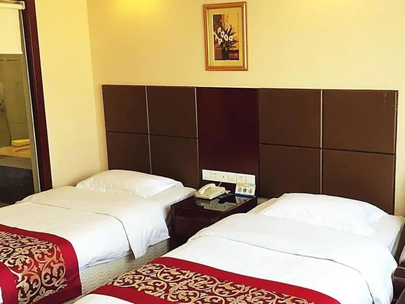 Bed in GreenTree Inn ShanDong RiZhao ShanHaiTian Holiday Resort Business Hotel