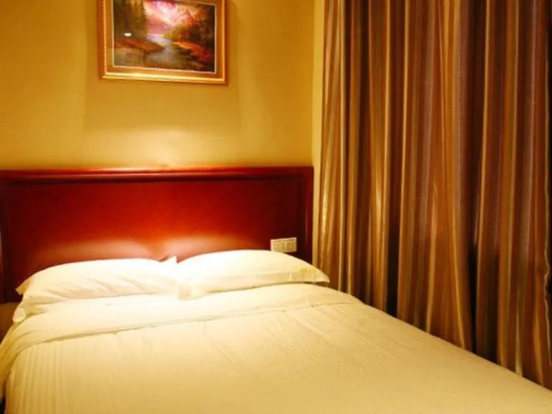 Bed in GreenTree Inn ShanDong RiZhao Bus Station FuHai Road Express Hotel