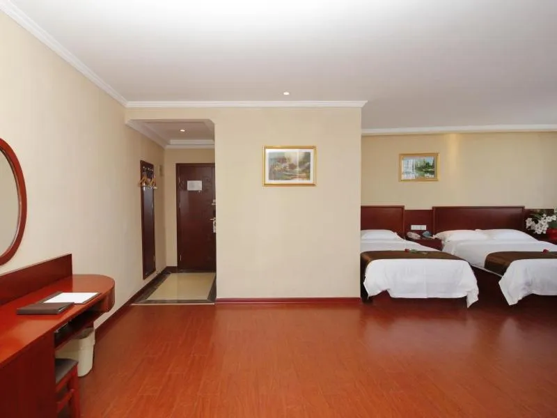 Bed in GreenTree Inn ShanDong RiZhao Bus Station FuHai Road Express Hotel