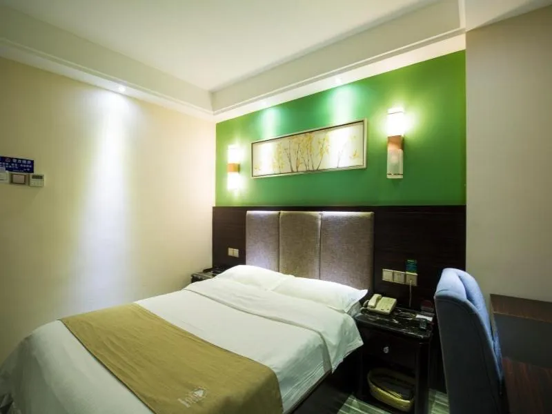 GreenTree Inn Jiangxi Yingtan Jiaotong Road Central Square Business Hotel