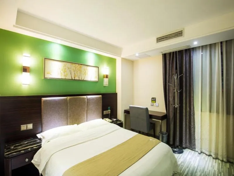 GreenTree Inn Jiangxi Yingtan Jiaotong Road Central Square Business Hotel