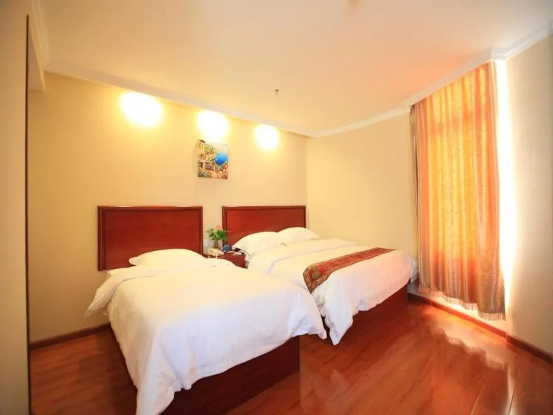 Bed in GreenTree Inn Liaoning Dalian Railway Station South Shengli Square Express Hotel