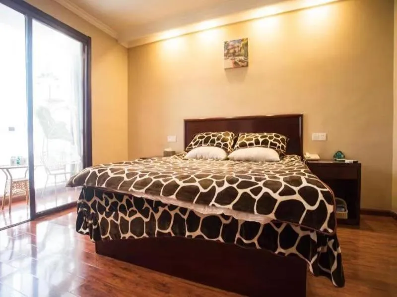 Bed in GreenTree Inn JiangSu WuXi DongTing Leather City Express Hotel