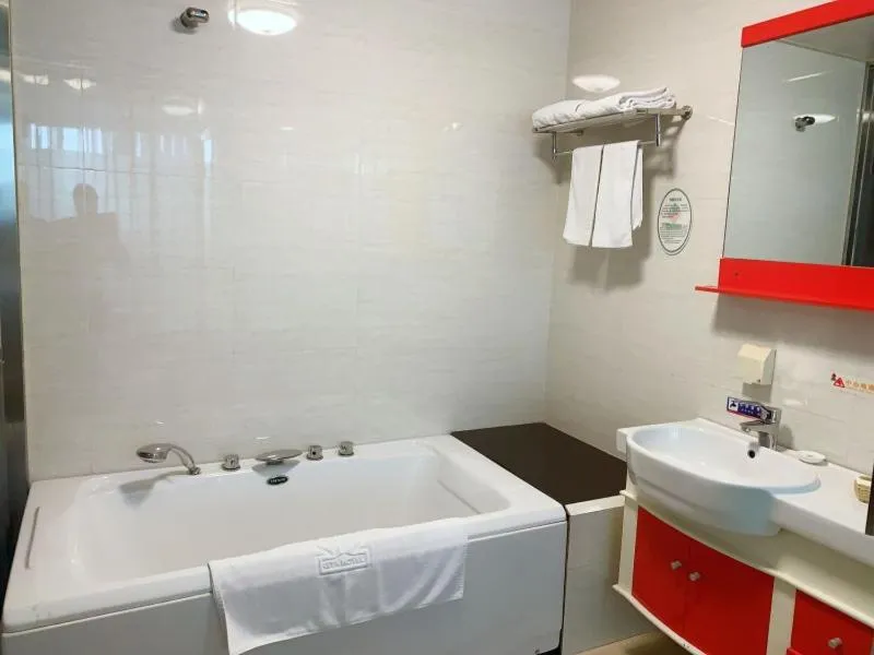 GreenTree Alliance Jiangsu Wuxi Yixing jinsanjiao Bus Station Hotel