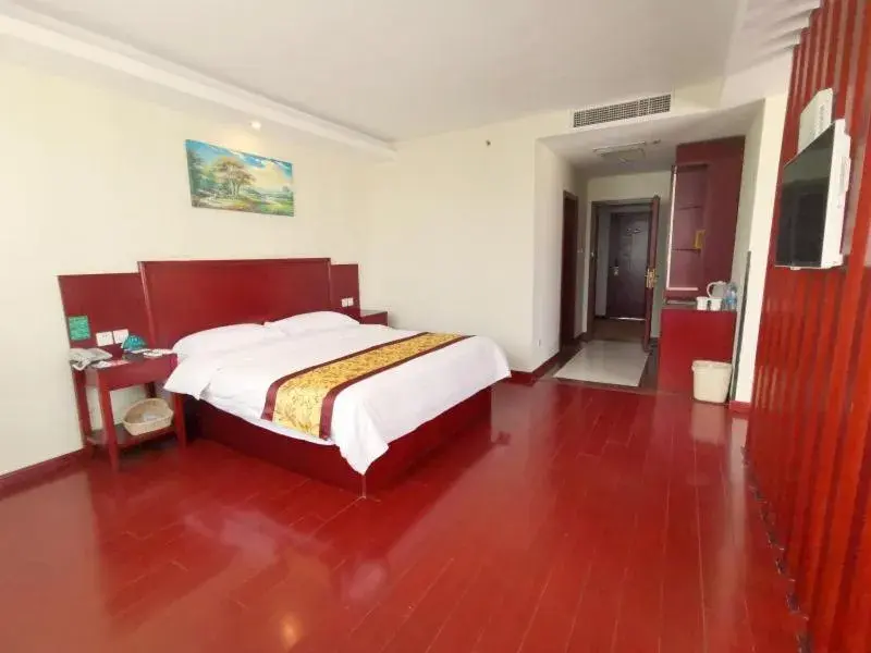 Bed in GreenTree Inn Jiangsu Suzhou Taicang Liuhe Passenger Station Express Hotel Bed in GreenTree Inn Jiangsu Suzhou Taicang Liuhe Passenger Station Express Hotel