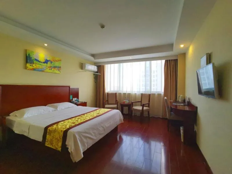 Bed in GreenTree Inn Jiangsu Suzhou Taicang Liuhe Passenger Station Express Hotel
