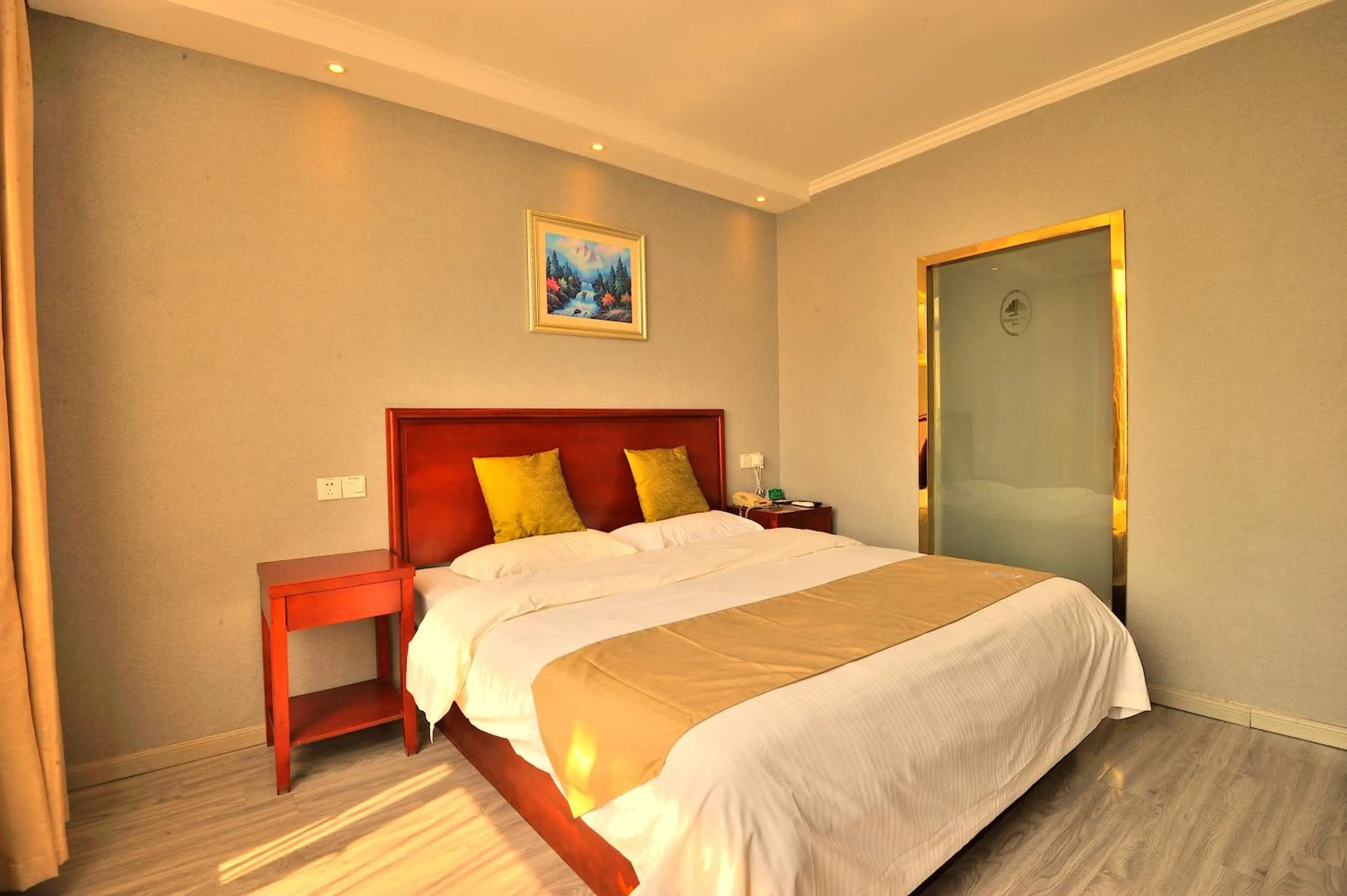 Bed in GreenTree Alliance JiangSu SuZhou Industrial Park LianFeng Plaza Hotel