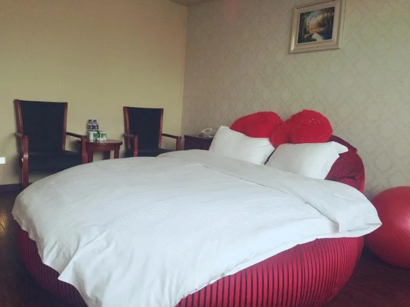 Bed in GreenTree Inn JiangSu YanCheng XiangShui ChenJiaGang RenMin E) Road HuangHai Road Business Hotel