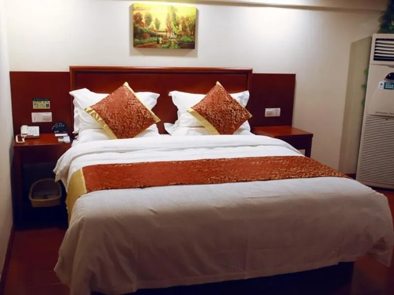 Bed in GreenTree Inn JiangSu XuZhou KuangDa HuaiTa East Gate Express Hotel