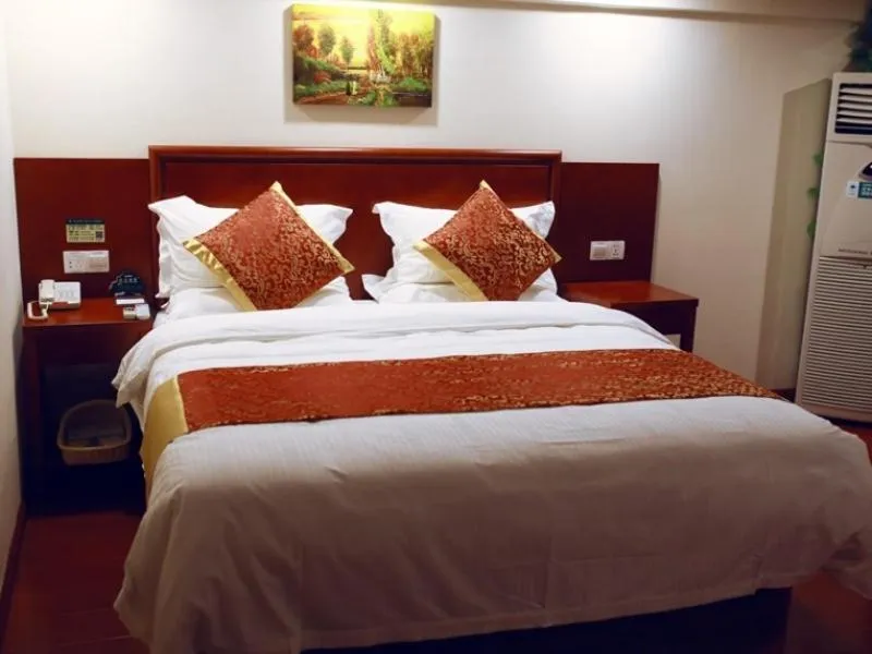 Bed in GreenTree Inn JiangSu XuZhou KuangDa HuaiTa East Gate Express Hotel