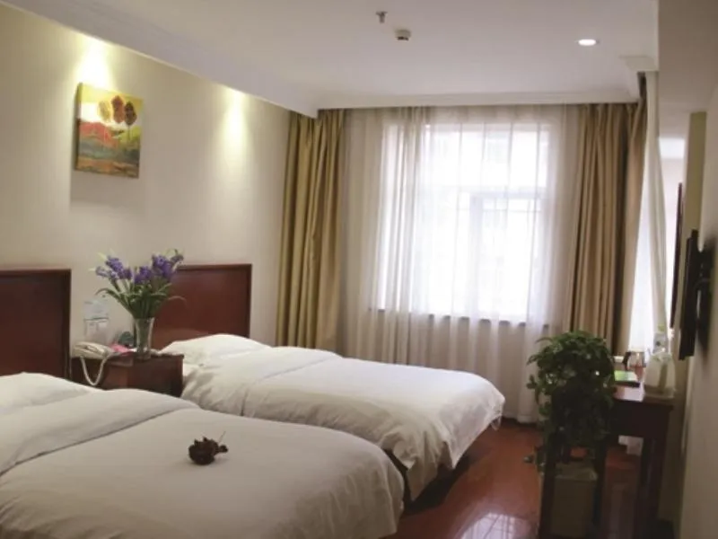 Bed in GreenTree Inn Jiangsu Taizhou Xinghua Zhangguo Bus Station Express Hotel