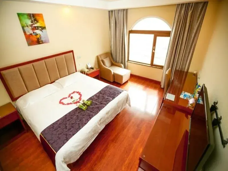 Bed in GreenTree Inn Shandong Qingdao Wuyishan Road Jiashike Shopping center Business Hotel Bed in GreenTree Inn Shandong Qingdao Wuyishan Road Jiashike Shopping center Business Hotel