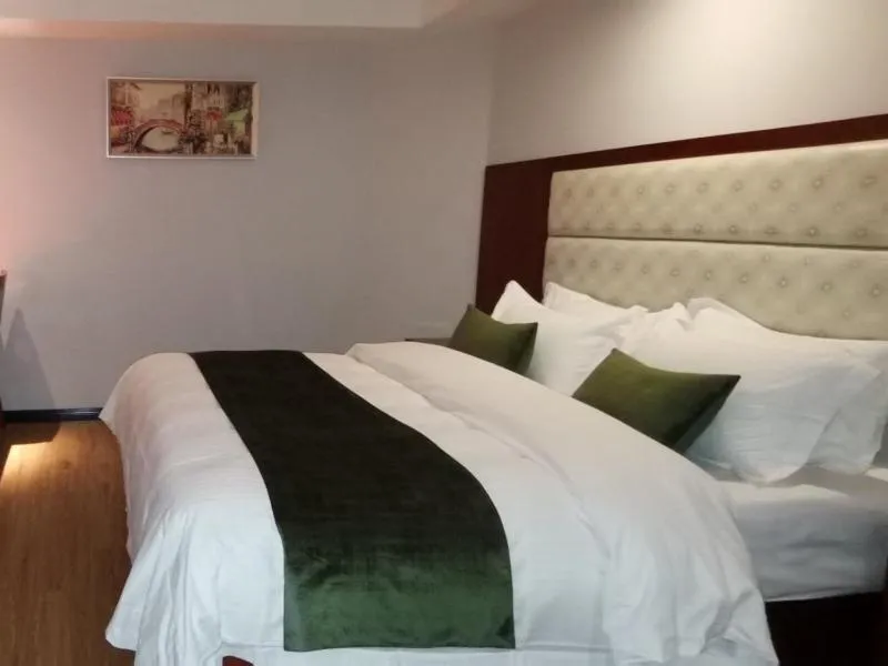 Bed in GreenTree Inn Anhui Hefei Mengcheng Road Beierhuan Express Hotel