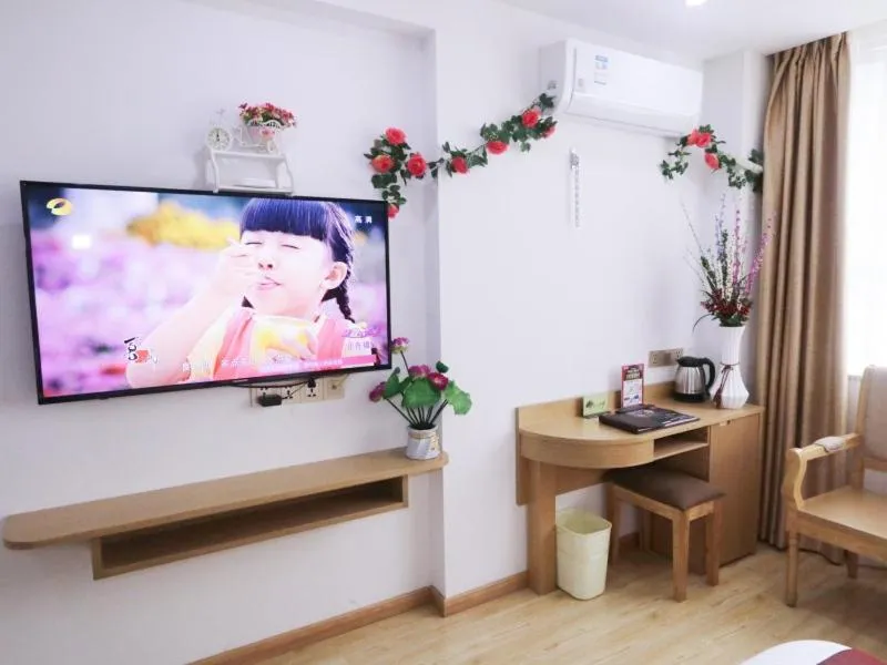 GreenTree Inn ZheJiang JiaXing West ZhongShan Road Vintage Car Building Express Hotel