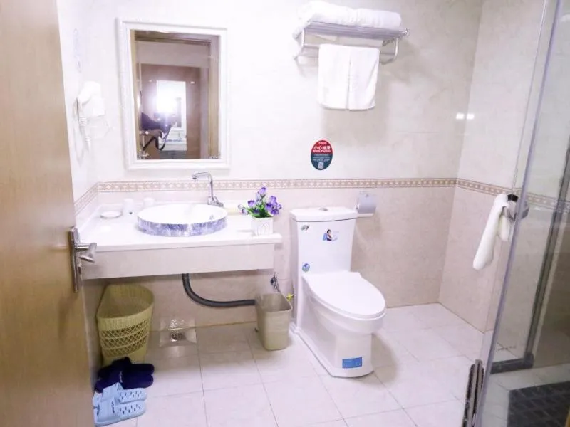 GreenTree Inn ZheJiang JiaXing West ZhongShan Road Vintage Car Building Express Hotel