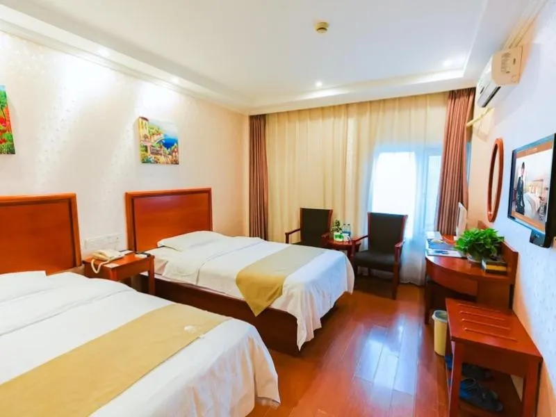 Bed in GreenTree Inn Zhejiang Shaoxing Paojiang Industrial Park Tanggong Road Business Hotel