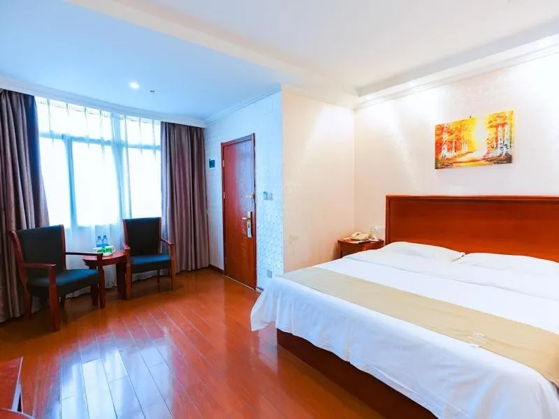 Bed in GreenTree Inn Zhejiang Shaoxing Paojiang Industrial Park Tanggong Road Business Hotel