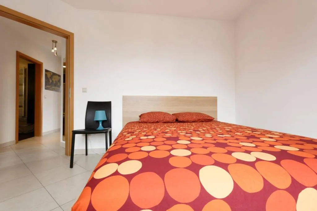 Bed in Topfloor Luxembourg Ville