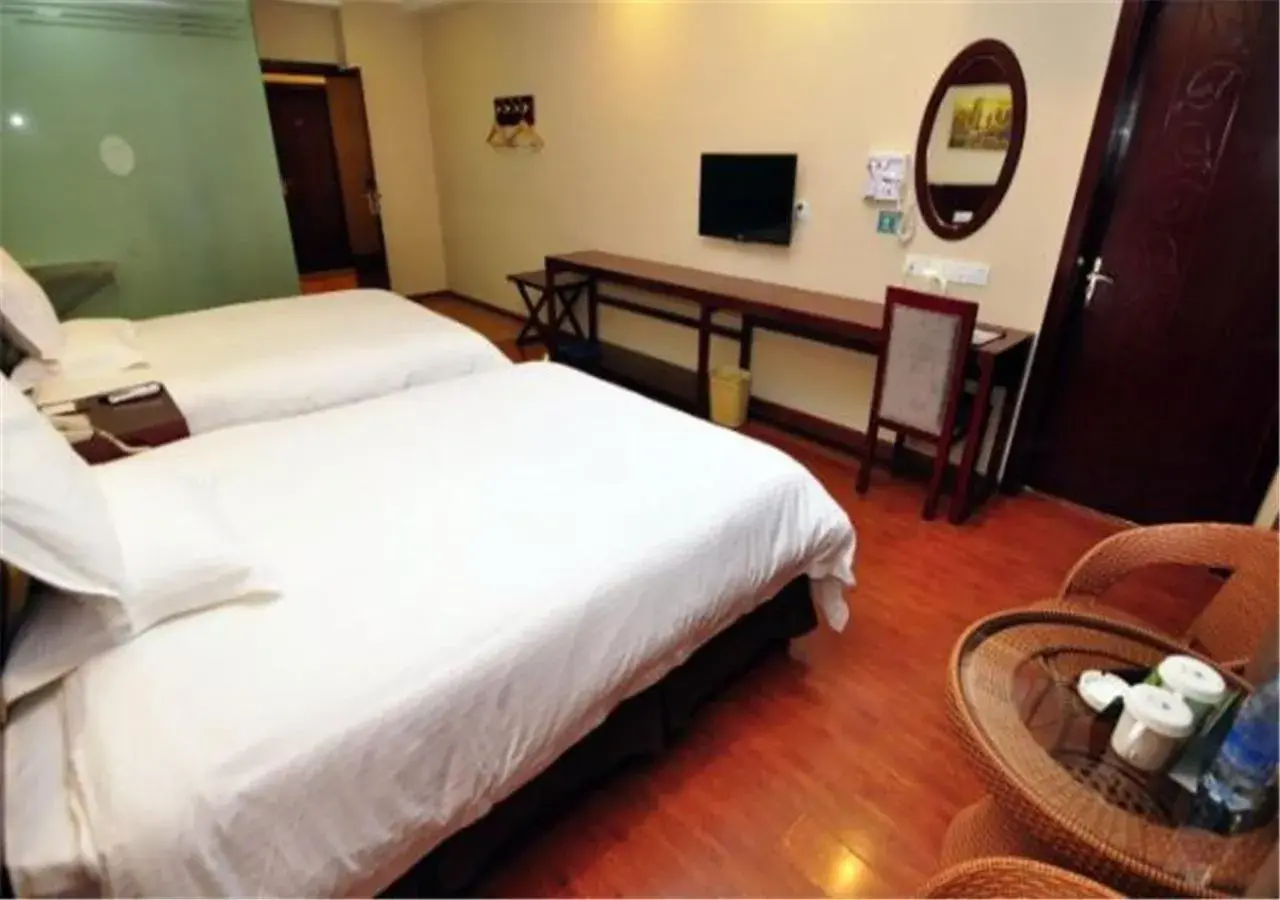 Bed in GreenTree Inn Yunnan Kunming Chenggong University City Shilin Street Express Hotel Bed in GreenTree Inn Yunnan Kunming Chenggong University City Shilin Street Express Hotel
