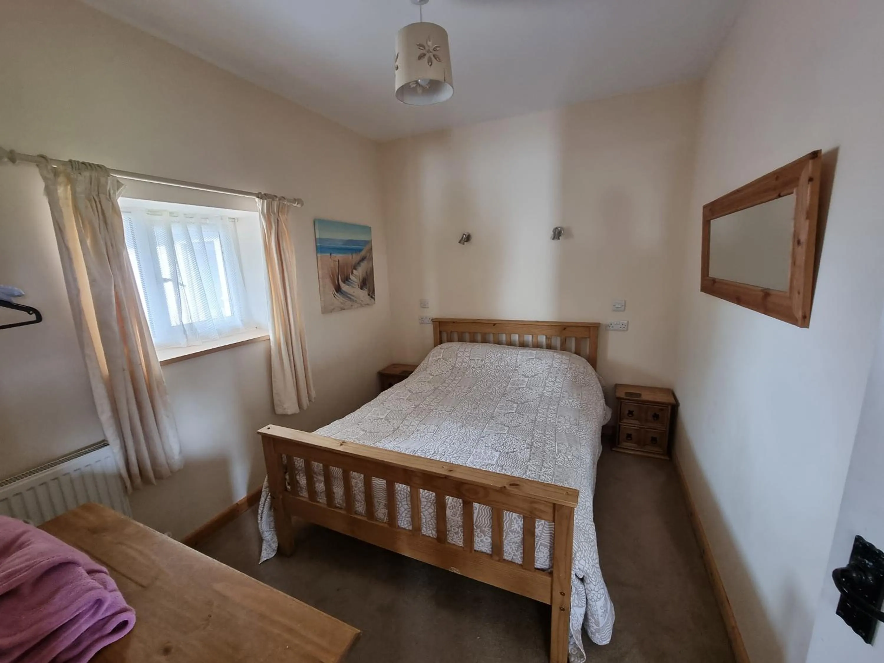 Bedroom, Bed in Burnt House Farm