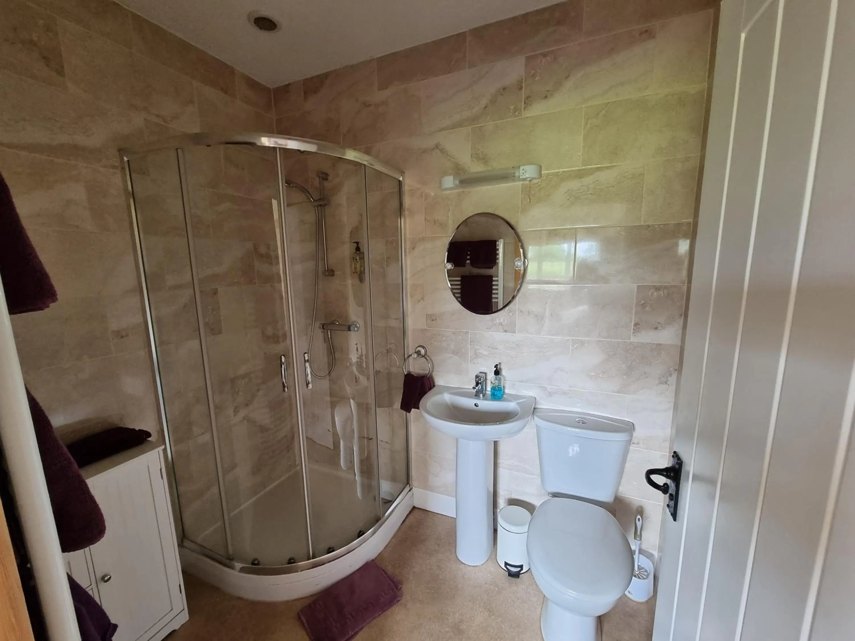 Bathroom in Burnt House Farm