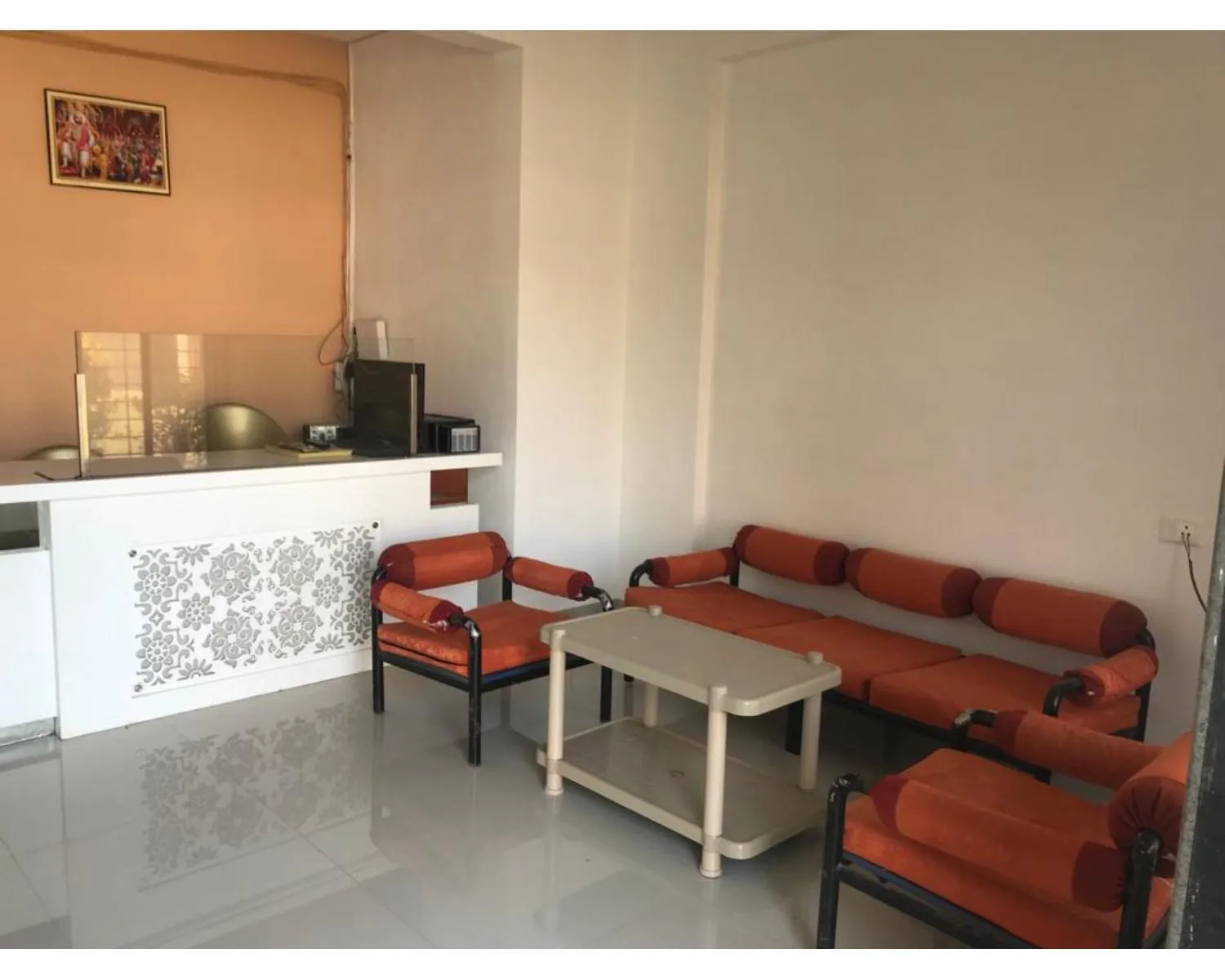 The shelar's Royal inn