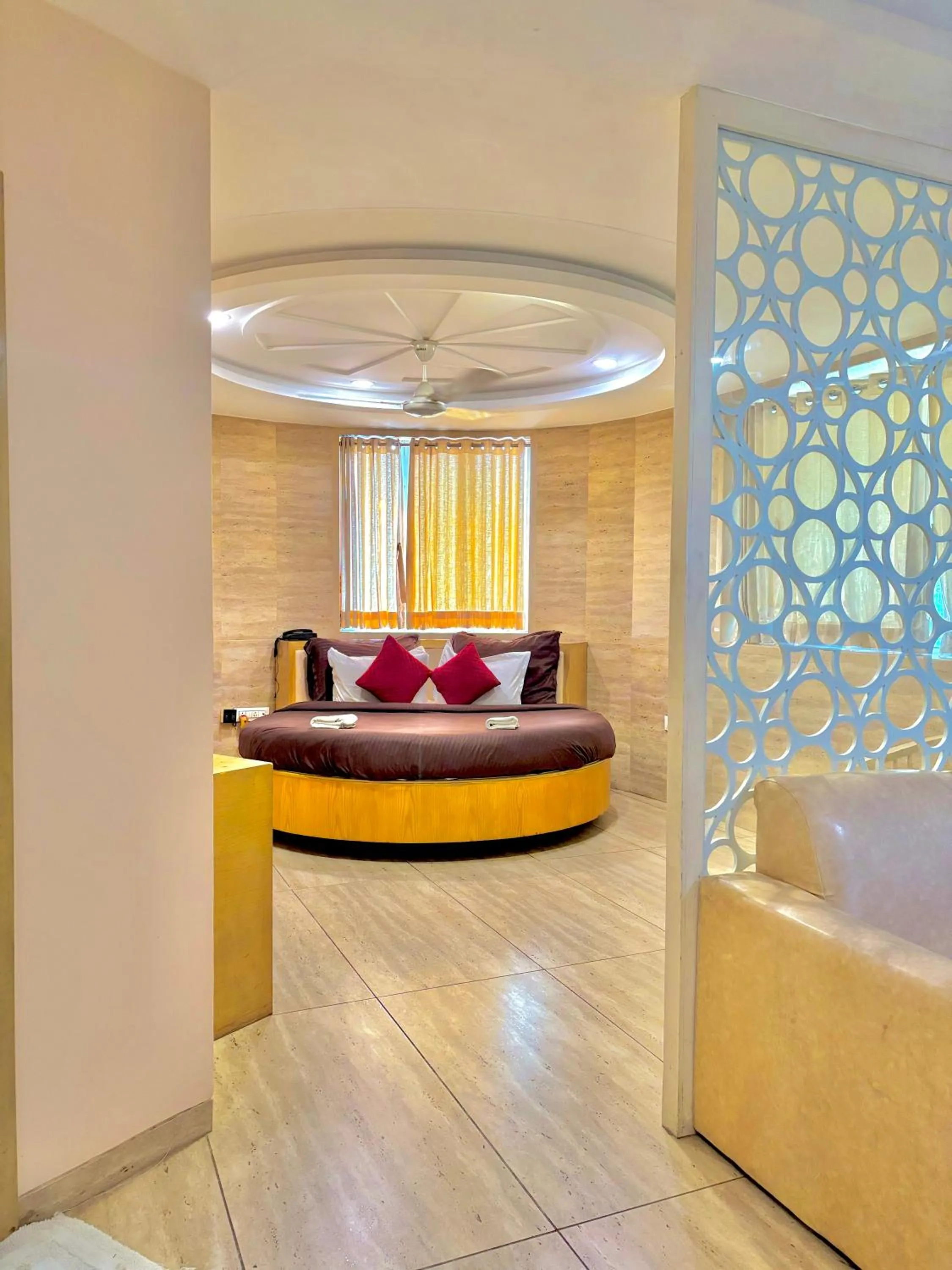 Bed in Hotel Neelkamal