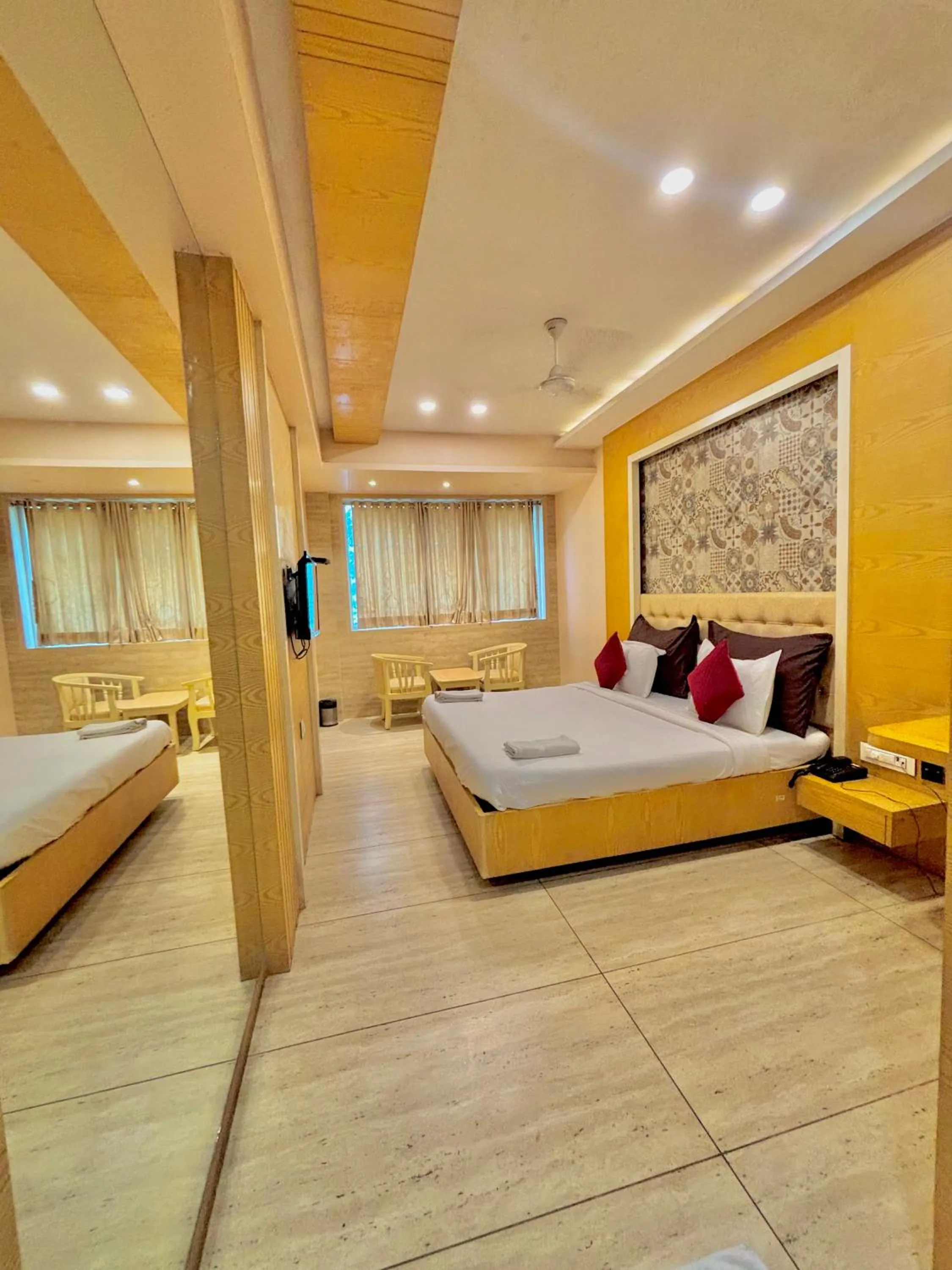 Bed in Hotel Neelkamal