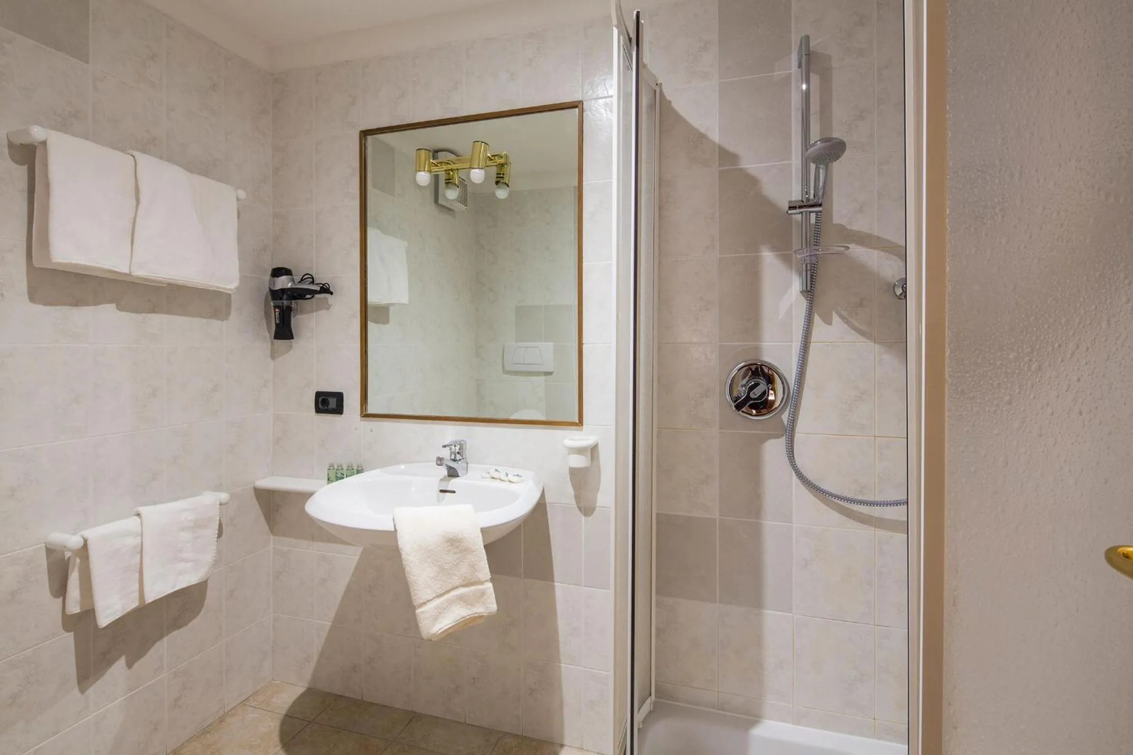 Shower in Stelvio Residence