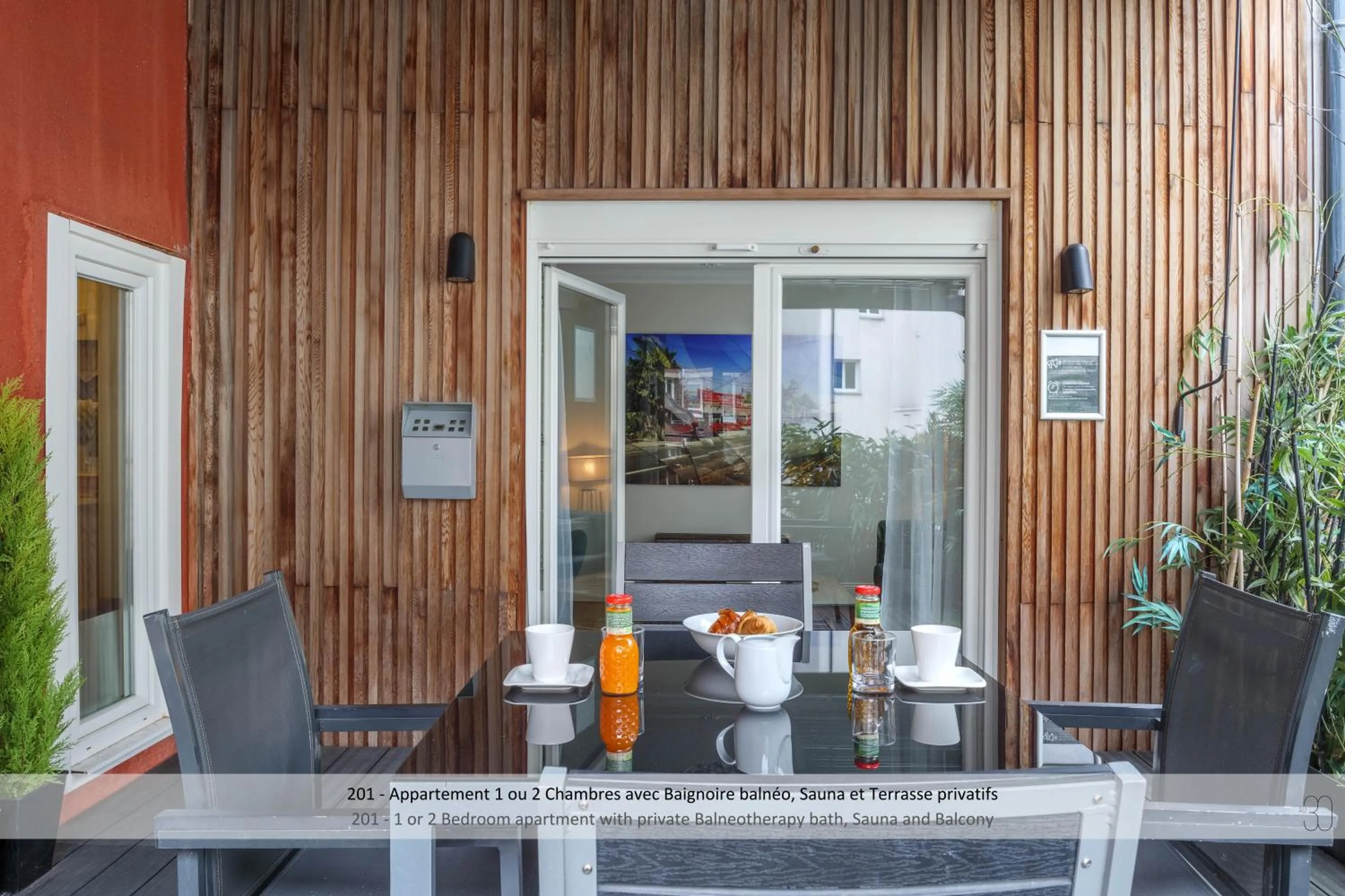 Balcony/Terrace in Au 30 Lille Centre Grand Palais