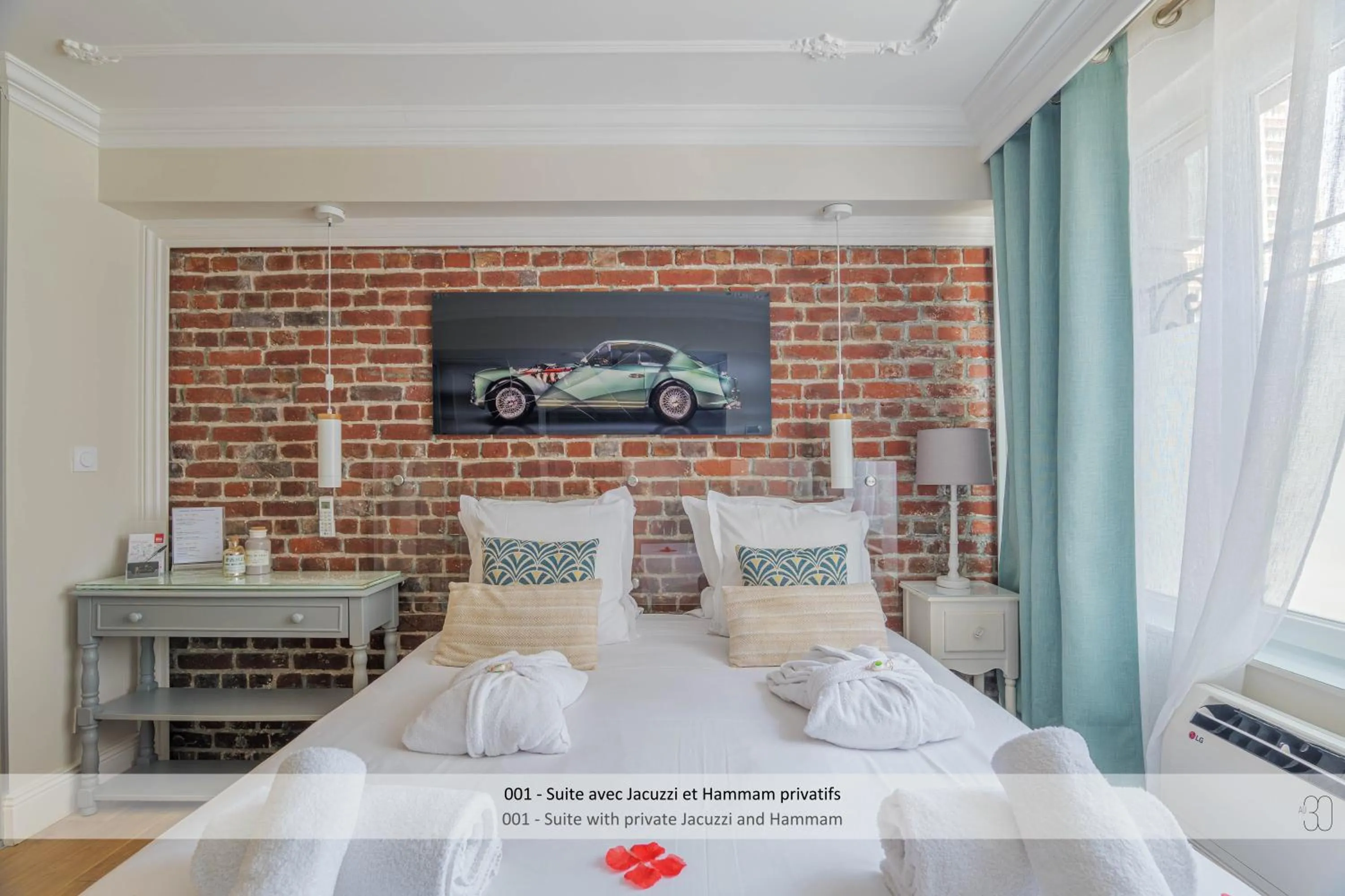 Bed in Au 30 Lille Centre Grand Palais