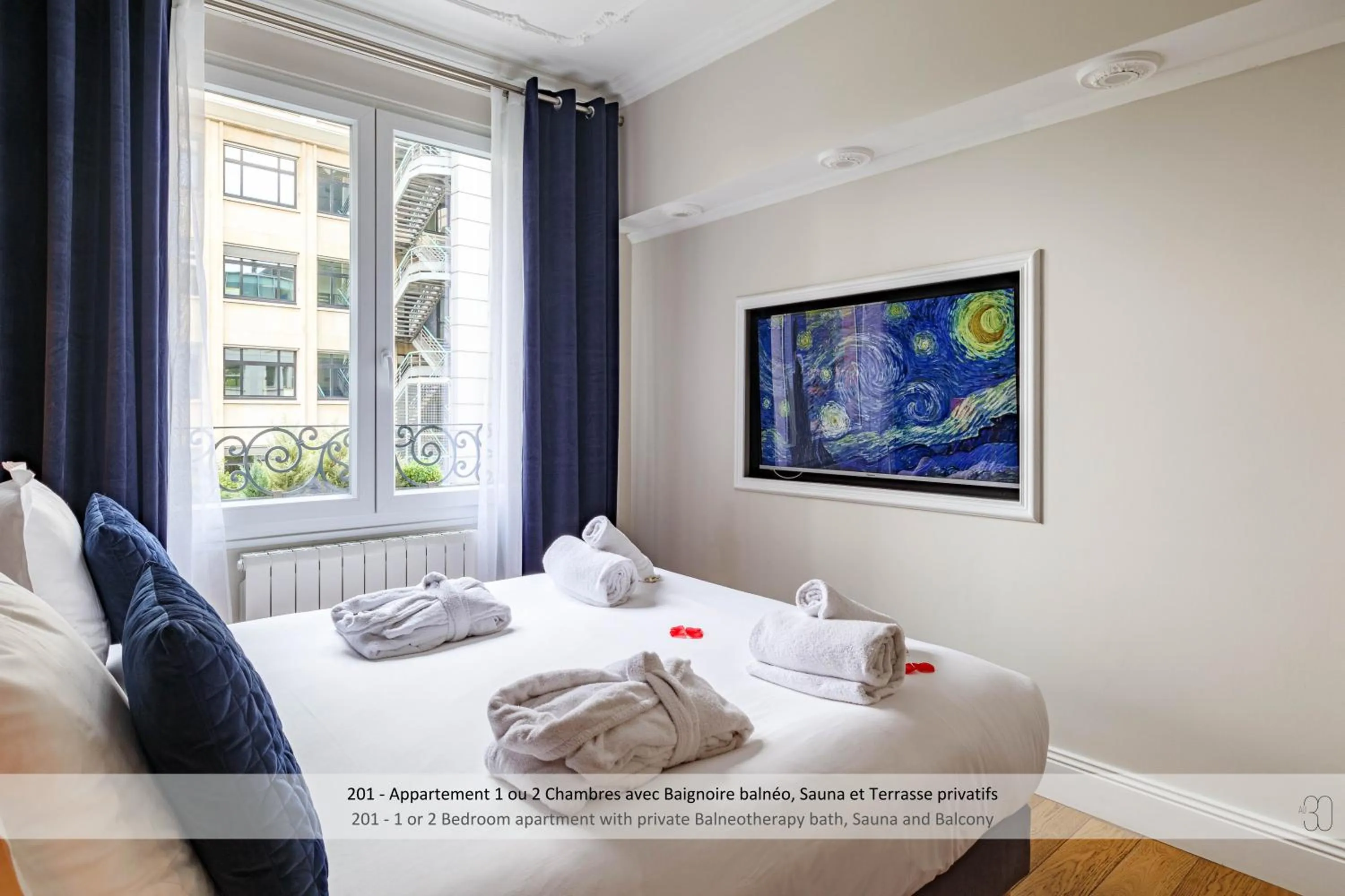 Bed in Au 30 Lille Centre Grand Palais