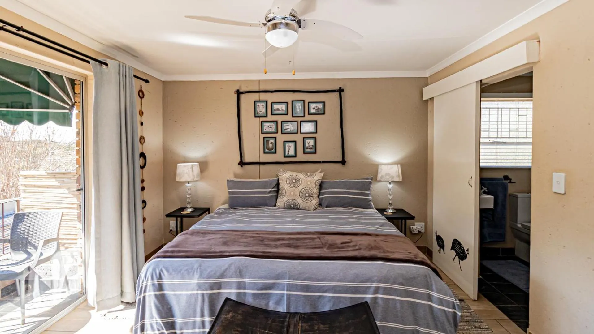 Bedroom, Bed in B&B on 8th Avenue