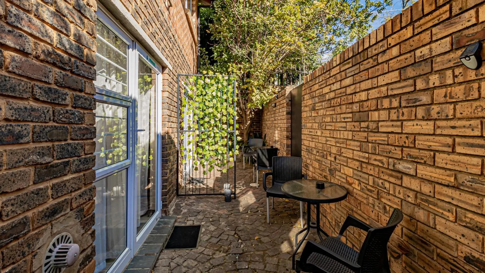 Patio in B&B on 8th Avenue