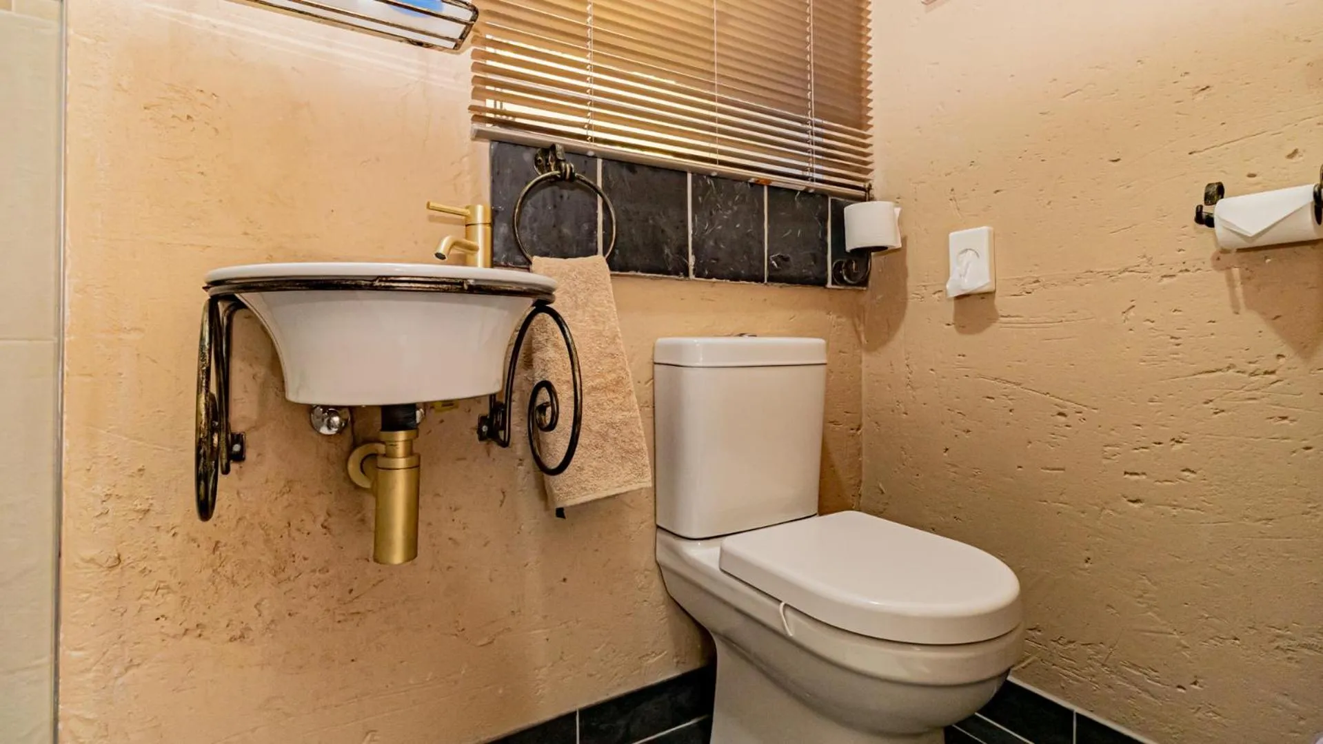 Bathroom in B&B on 8th Avenue