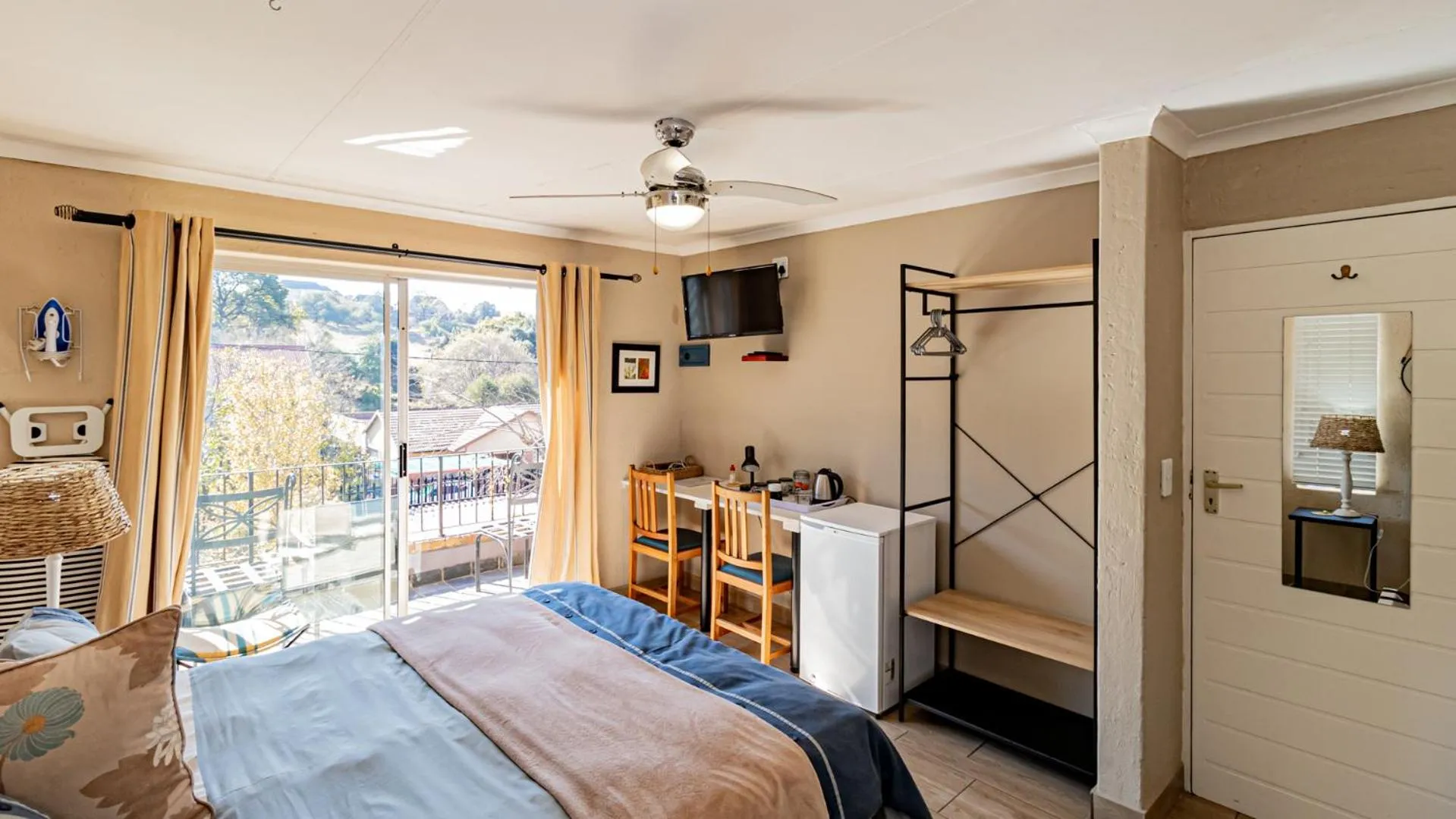 Bedroom, Bed in B&B on 8th Avenue