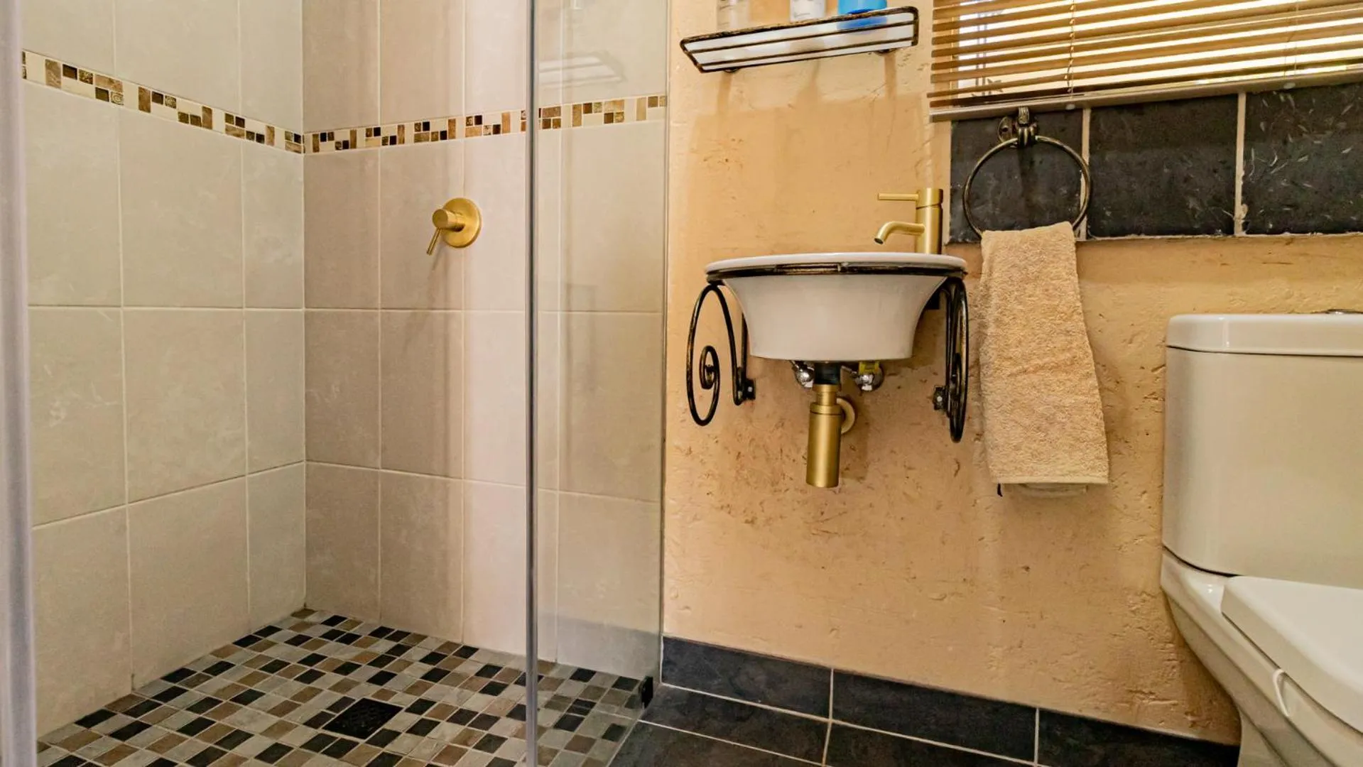 Bathroom in B&B on 8th Avenue