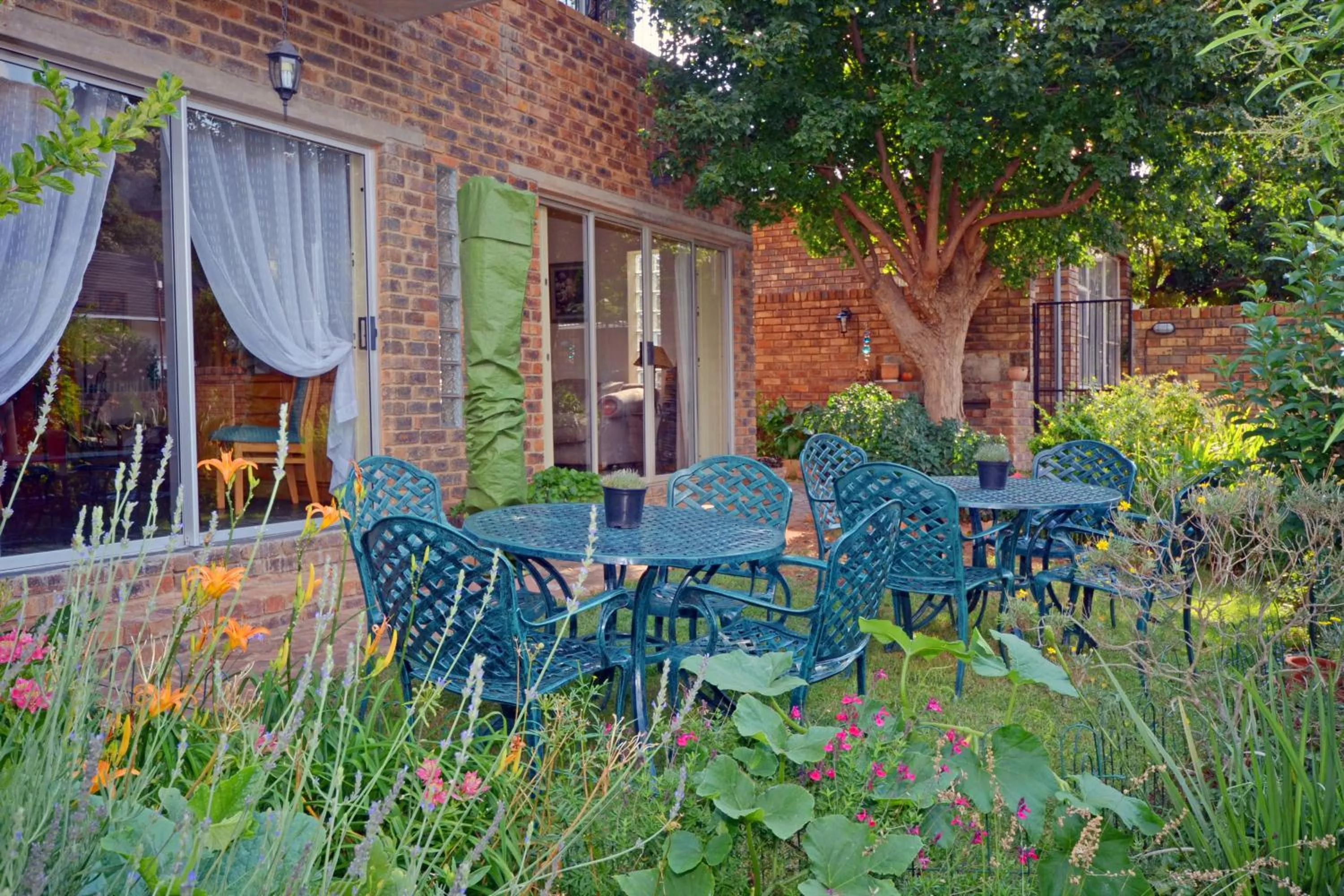 Garden in B&B on 8th Avenue